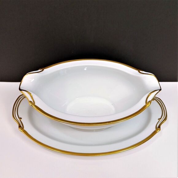 Noritake Patricia 9"x6" Gravy Boat attached underplate White w/ Gold Trim 4982 - Picture 2 of 4